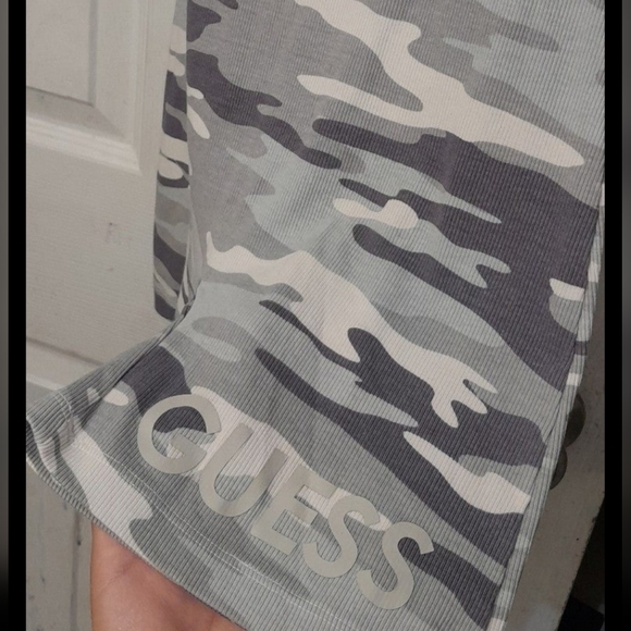 Guess romper - Picture 6 of 6